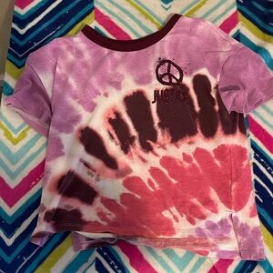 This is a size medium only worn once no stains. Looks brand new.